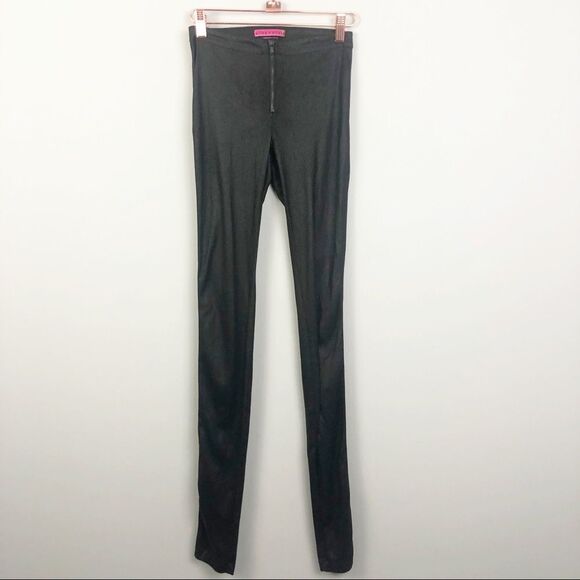 ALICE + OLIVIARARE!! Black Textured Zip Front Leggings...